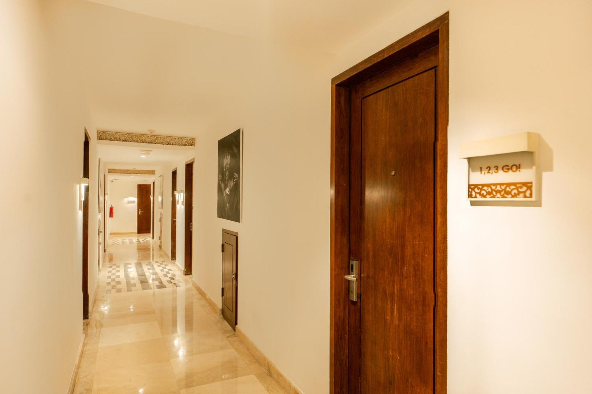 Kuta Angel Hotel Buitenkant foto