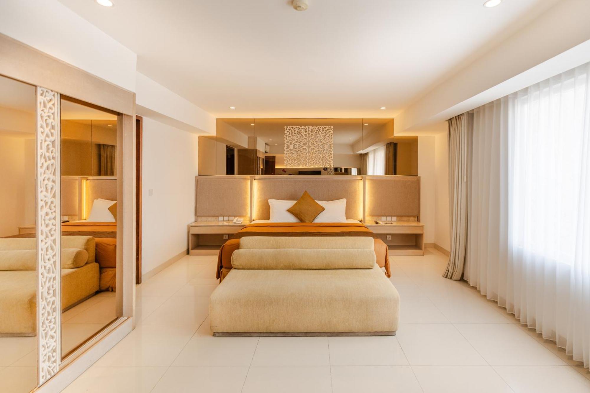 Kuta Angel Hotel Buitenkant foto