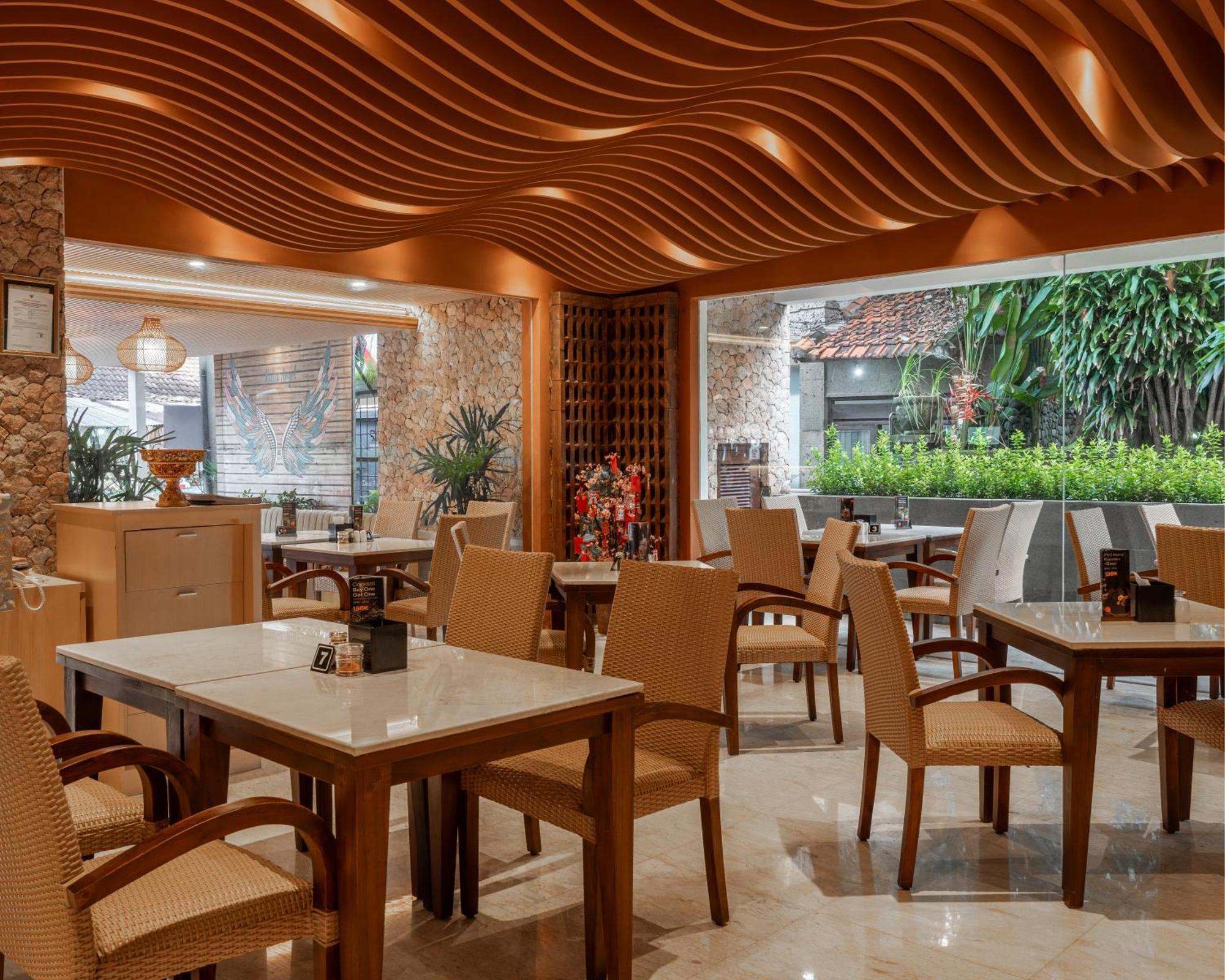 Kuta Angel Hotel Buitenkant foto